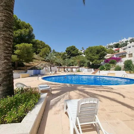 Seaside 2 Bedroom With Pool